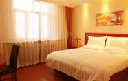 Bedroom 5 Greentree Inn Chifeng Linxi Ronglin Homeland Expre