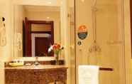 In-room Bathroom 3 Greentree Inn Chifeng Linxi Ronglin Homeland Expre