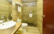 In-room Bathroom 2 Greentree Inn Huainan Fengtai Zhongshan N Road