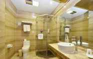 In-room Bathroom 6 Greentree Inn Huainan Fengtai Zhongshan N Road