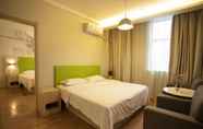 Kamar Tidur 6 Vatica Bozhou City Railway Station Hotel