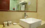 Toilet Kamar 4 Greentree Inn Bozhou Xiyi Avenue Beichen Hotel