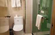 In-room Bathroom 7 GreenTree Heze Changcheng Road Tianhua E-commerce