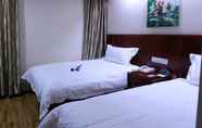 Kamar Tidur 5 GreenTree Inn (Shanghai Luoxiang Road)