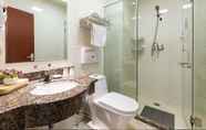 In-room Bathroom 6 Greentree Inn Beijing Tongzhou District Maju Bridg