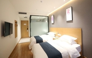 Bedroom 3 Shell Xinzheng Airport Port Huaxia Avenue Hotel