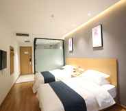 Kamar Tidur 3 Shell Xinzheng Airport Port Huaxia Avenue Hotel