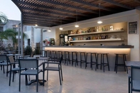 Bar, Cafe and Lounge Oneiro Boutique Hotel