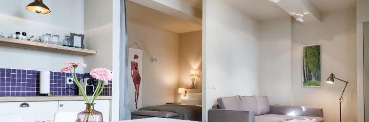 Khác Schoenhouse Studios