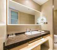 In-room Bathroom 2 Atour Hotel (Xuzhou Global Harbor)