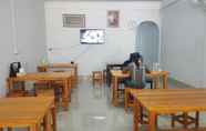 Nhà hàng 4 DU-R Hostel