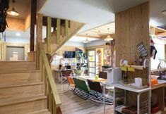 Lobby 2 Basecamp Guesthouse - Hostel