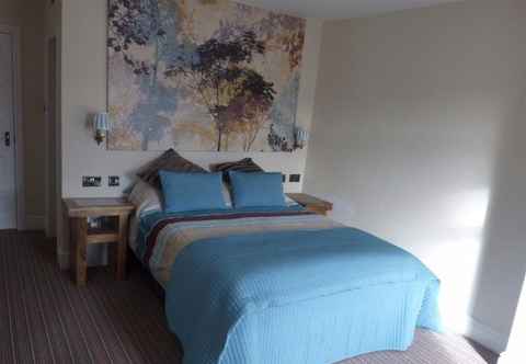 Bedroom Wheldale Hotel