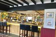 Bar, Cafe and Lounge The Piebald Inn