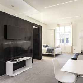 B&B Nostos 1, Hotel Santuario della Madonna delle Lacrime