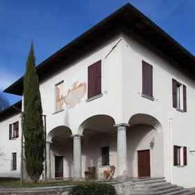 B&B Villa Natta 1, Hotel Barni
