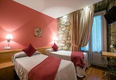 Others 7 Pensión Nuevas Artes