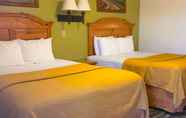 Kamar Tidur 5 Western Motel Hardin