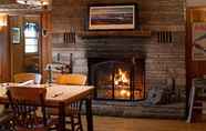 Restoran 7 Black Mountain Lodge by Magnuson Worldwide