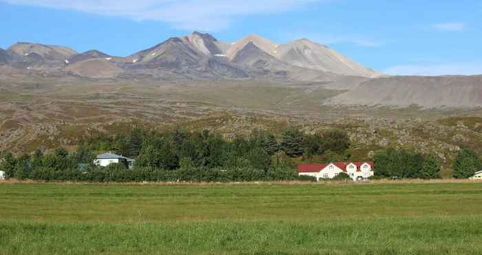 Nearby View and Attractions Lava Water - Miðhraun