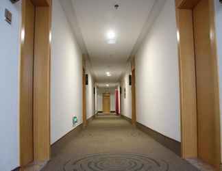 Lobi 2 Greentree Inn Pingdingshan Wuzi Building Hotel