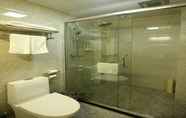 In-room Bathroom 4 Greentree Alliance Linyi Mengyin Xincheng Road Hot