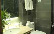 Toilet Kamar 5 Greentree Inn Lvliang Xiaoyi City Fuqian Street Ho