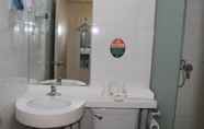 In-room Bathroom 2 Greentree Alliance Dezhou Decheng District South J