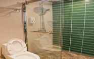 In-room Bathroom 6 Greentree Inn Nanjing Baijiahu Express Hotel