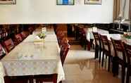 Restaurant 2 Greentree Inn Huainan Shou County Dinghu Avenue Ex