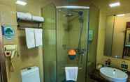 In-room Bathroom 6 Greentree Inn Jincheng Jianshe Road Express Hotel