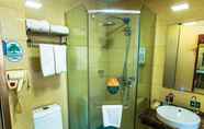 In-room Bathroom 5 Greentree Inn Jincheng Jianshe Road Express Hotel