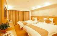 Kamar Tidur 7 Greentree Inn Heze Train Station Hotel