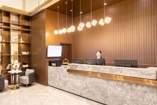 Lobby Poltton International Service Apartment