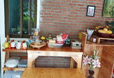 Others 4 D House Hostel