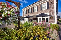 Exterior Cannon Beach Hotel