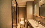 In-room Bathroom 5 Hanting Hotel Shenyang Sujiatun Railway Station Br