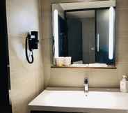 Toilet Kamar 3 Hanting Hotel Tianjin Development Zone Second Aven