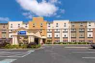 Bangunan Comfort Inn & Suites Michigan City