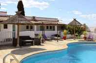 Swimming Pool Hôtel La Palunette