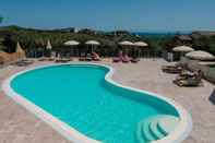 Swimming Pool Park Hotel Asinara