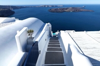 Exterior Katikies Chromata Santorini - The Leading Hotels o