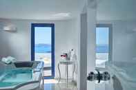 Fasilitas Hiburan Katikies Chromata Santorini - The Leading Hotels o