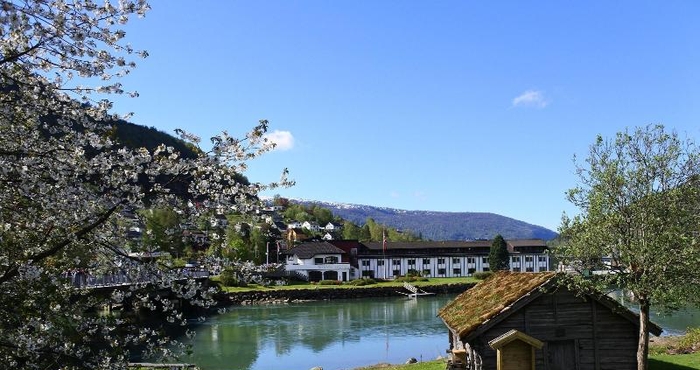 Lainnya Stryn Hotell