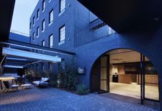 Bangunan 3 Cen Diversity Hotel Cafe