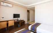 Lainnya 6 East Queen Hotel Zhong Shan Road