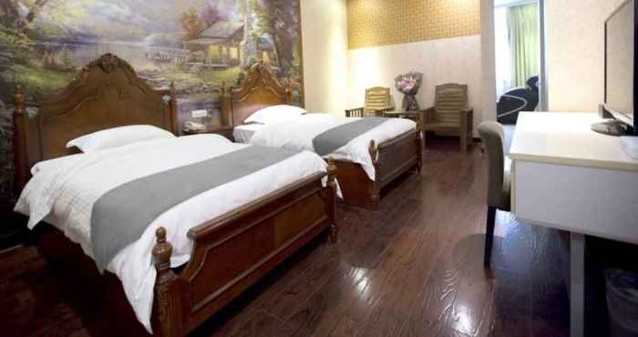 Bilik Tidur Greentree Eastern Guilin Railway Station Hotel