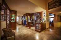 Lobby Titano Suites