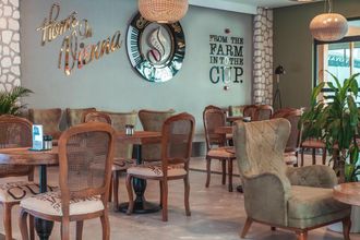 로비 4 Side Royal Style Hotel - All Inclusive