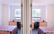 ห้องนอน 7 Residence & Conference Centre - Brampton